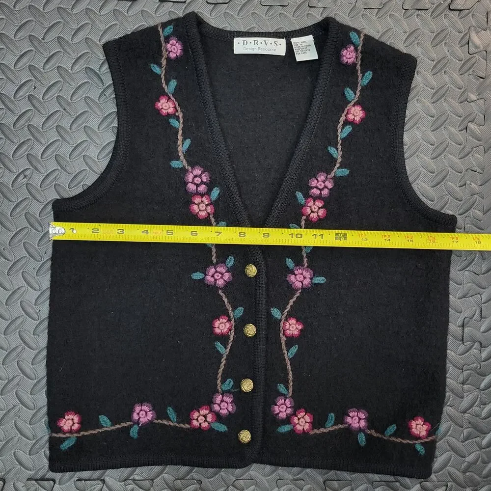 Vintage Wool Embroidered Vest Floral Boho Cottagecore Fairycore Coastal Grandma